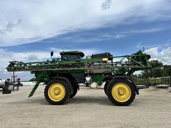 Image of John Deere 412R equipment image 2