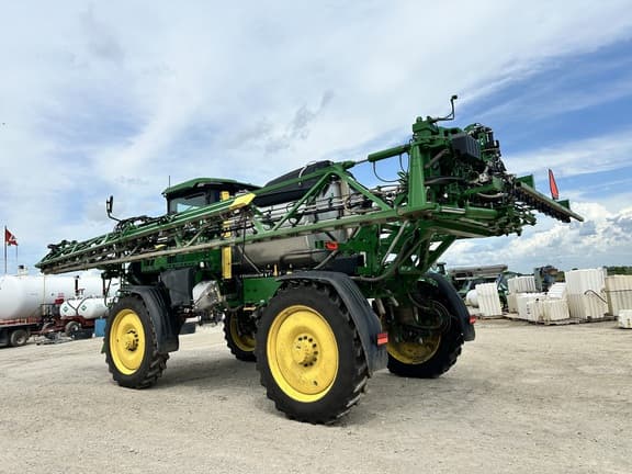 Image of John Deere 412R equipment image 4