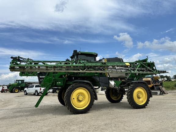 Image of John Deere 412R equipment image 1