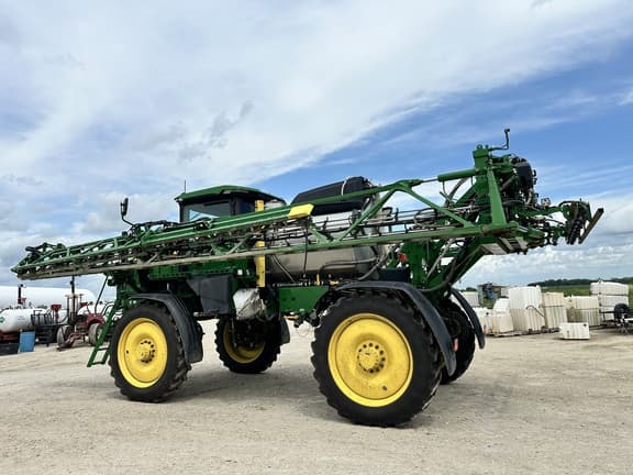 Image of John Deere 412R equipment image 3