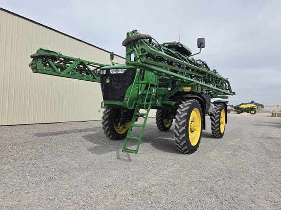 Image of John Deere 412R equipment image 1