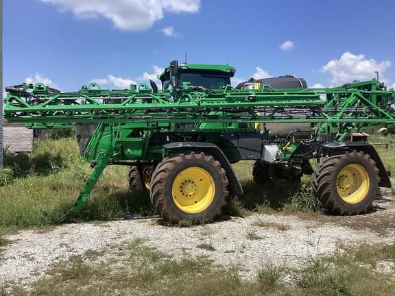 Image of John Deere 412R equipment image 2