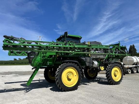 Image of John Deere 412R equipment image 1