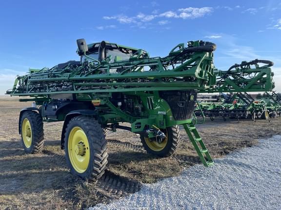 Image of John Deere 412R equipment image 2