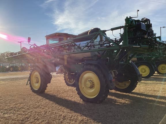 Image of John Deere 412R equipment image 2