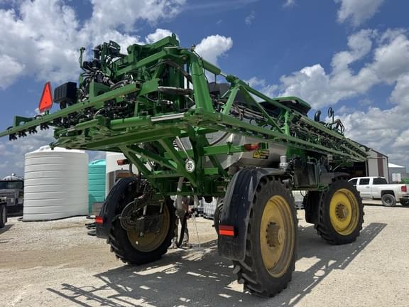 Image of John Deere 412R equipment image 3