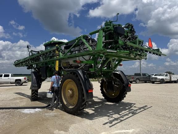 Image of John Deere 412R equipment image 1