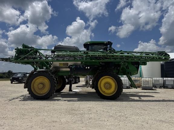 Image of John Deere 412R equipment image 4