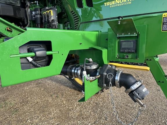 Image of John Deere 412R equipment image 3