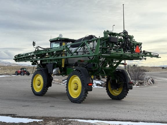 Image of John Deere 412R equipment image 2