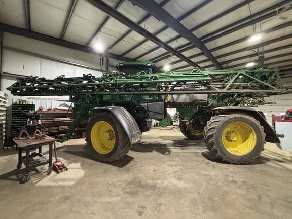 Image of John Deere 412R equipment image 2