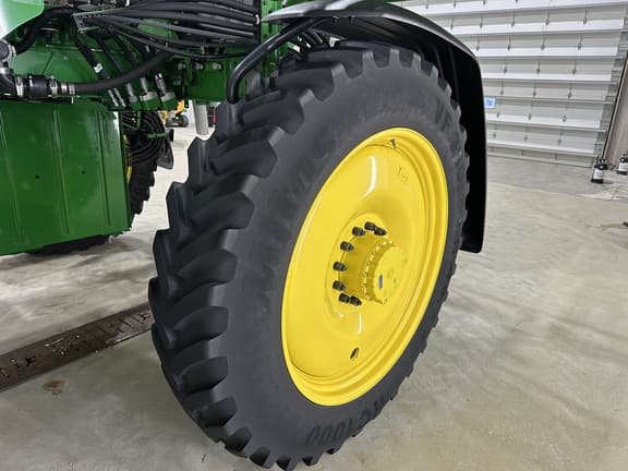 Image of John Deere 412R equipment image 2