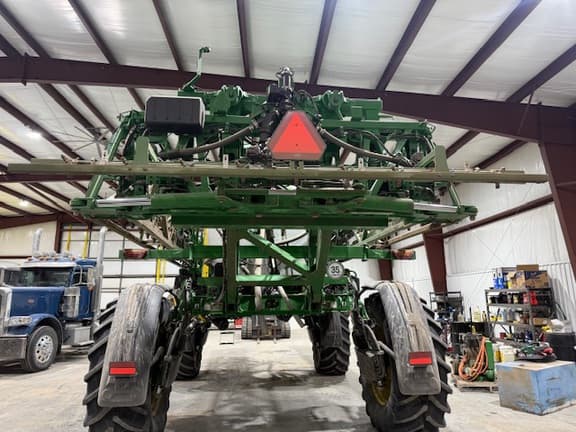 Image of John Deere 412R equipment image 4