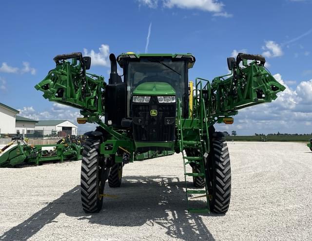 Image of John Deere 412R equipment image 2