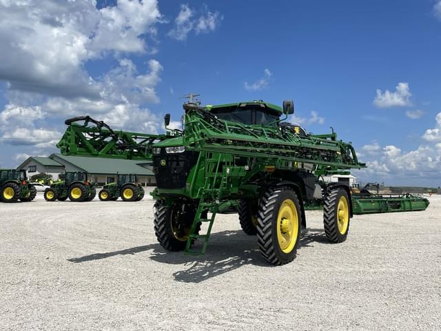 Image of John Deere 412R equipment image 1