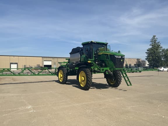 Image of John Deere 412R equipment image 1