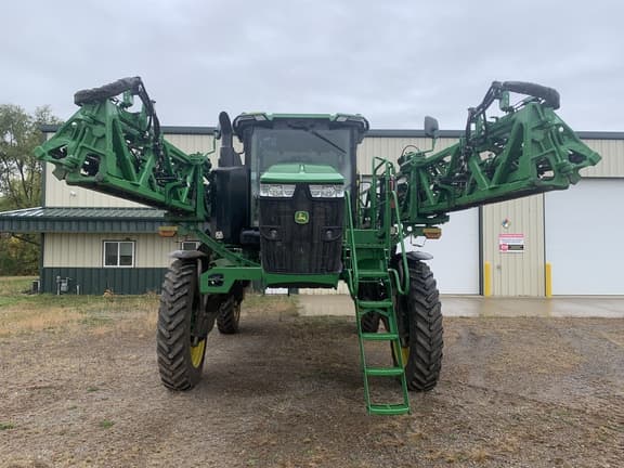 Image of John Deere 412R equipment image 3