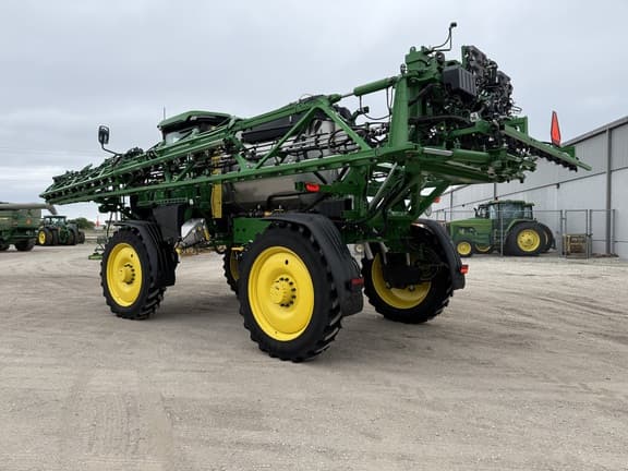 Image of John Deere 412R equipment image 2