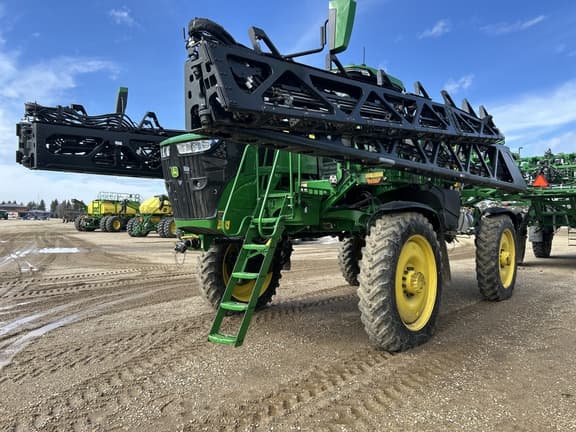 Image of John Deere 412R Primary image