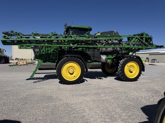 Image of John Deere 412R equipment image 1