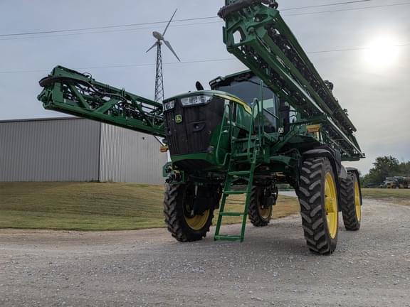 Image of John Deere 412R equipment image 1