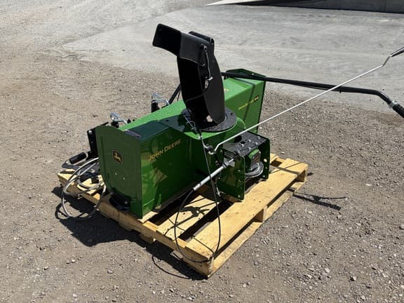 Image of John Deere 44" Snowblower equipment image 2
