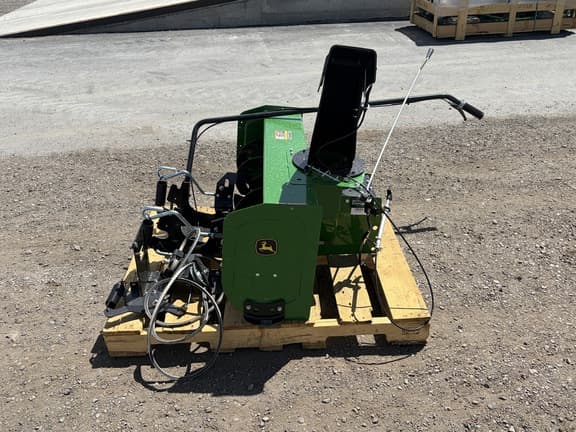 Image of John Deere 44" Snowblower equipment image 3
