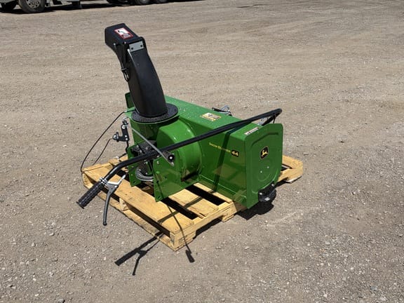 2025 John Deere 44" Snowblower Equipment Image0
