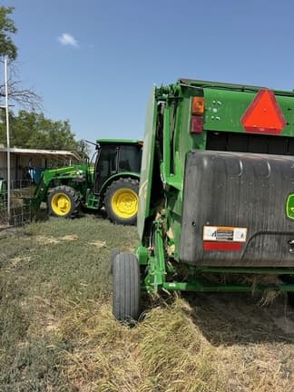 Image of John Deere 451E equipment image 3