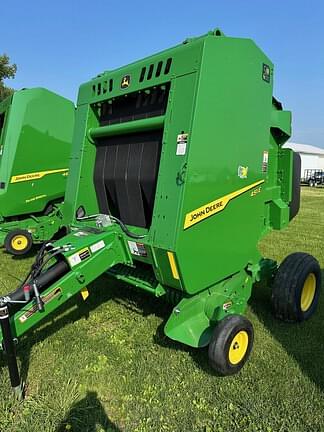 Image of John Deere 451E Image 0