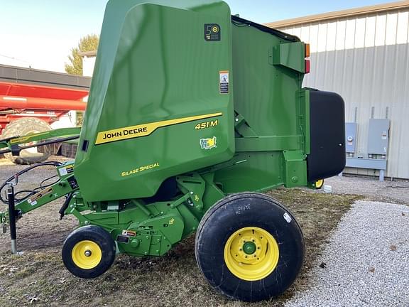 Image of John Deere 451M Primary image