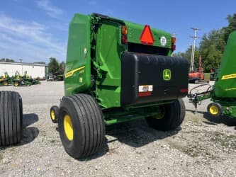 Image of John Deere 451M equipment image 2