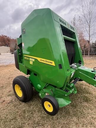 Image of John Deere 451M equipment image 1