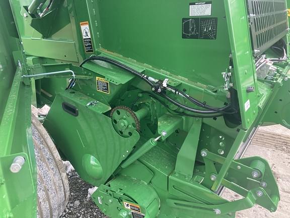 Image of John Deere 451M equipment image 4