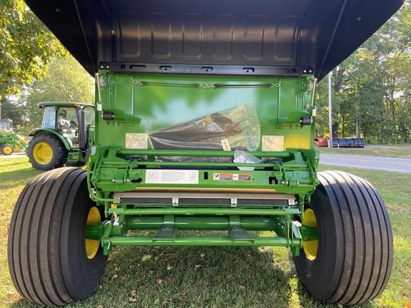 Image of John Deere 451M Silage Special equipment image 3