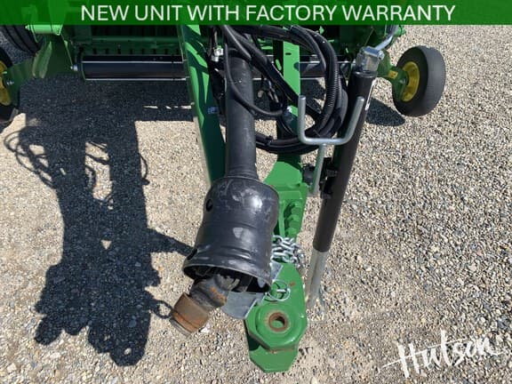 Image of John Deere 451M equipment image 3