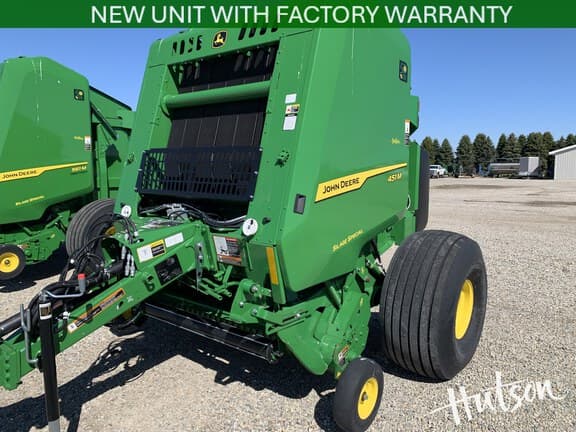 Image of John Deere 451M equipment image 1