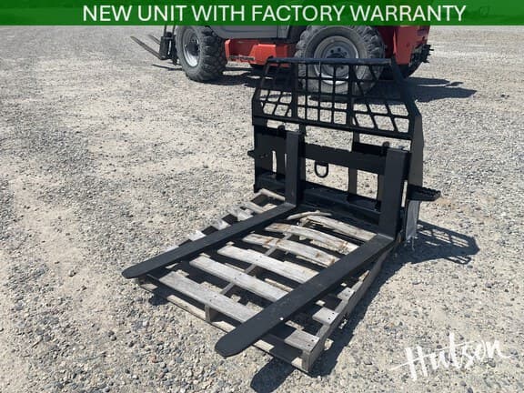 Image of John Deere Pallet Forks equipment image 2