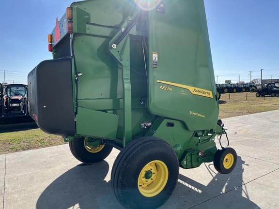 Image of John Deere 461M equipment image 4