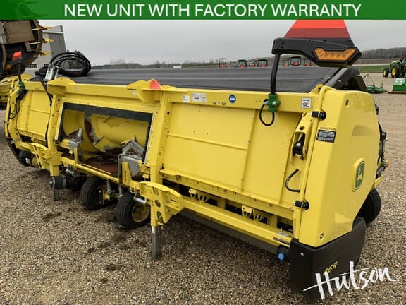Image of John Deere 46R equipment image 3
