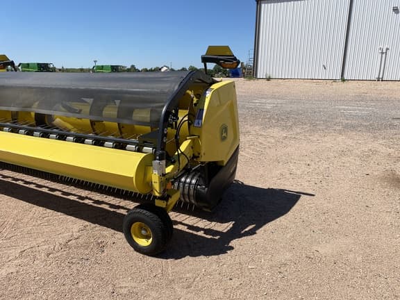 Image of John Deere 46R equipment image 2