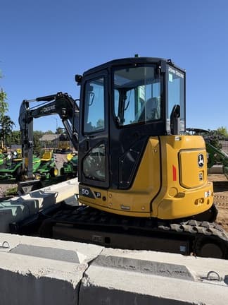 Image of John Deere 50P equipment image 4