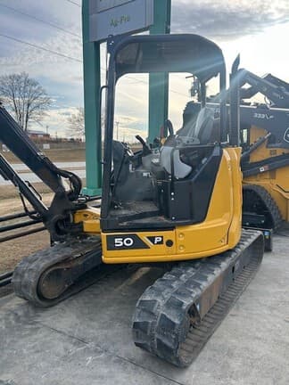 Image of John Deere 50P equipment image 2