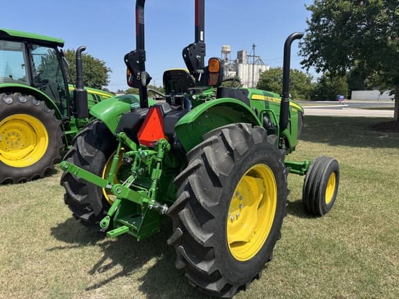 Image of John Deere 5050E equipment image 2