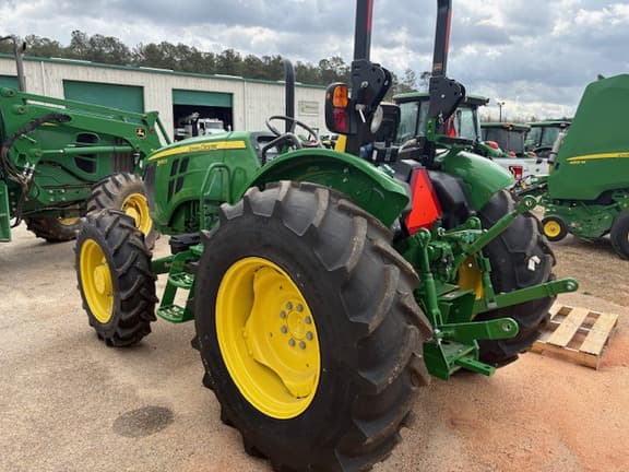 Image of John Deere 5050E equipment image 4