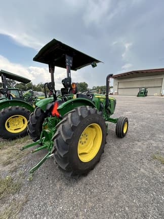 Image of John Deere 5050E equipment image 4
