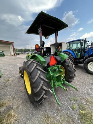 Image of John Deere 5050E equipment image 2