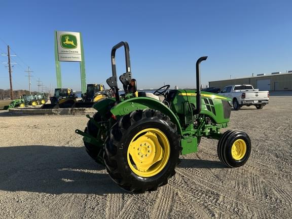 Image of John Deere 5050E equipment image 3