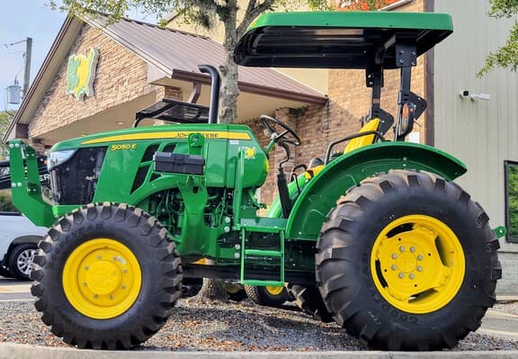 Image of John Deere 5050E Image 0