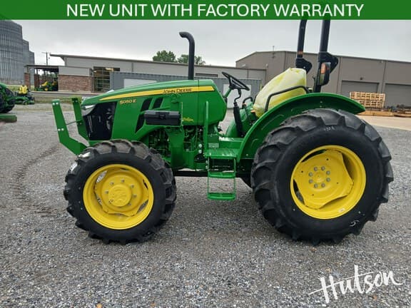Image of John Deere 5050E equipment image 2